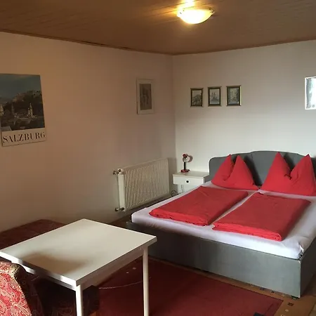 Gæstehus Haus Kernstock 2*